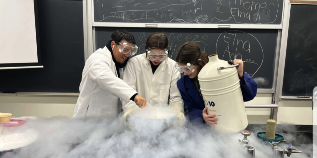 Loras Chemistry Club Earns ACS Commendable Rating