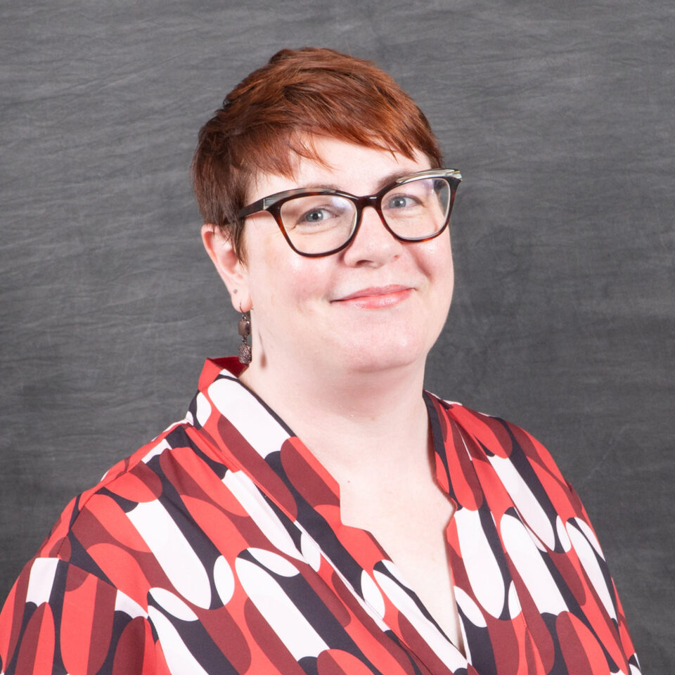 headshot Lisa Garoutte PhD