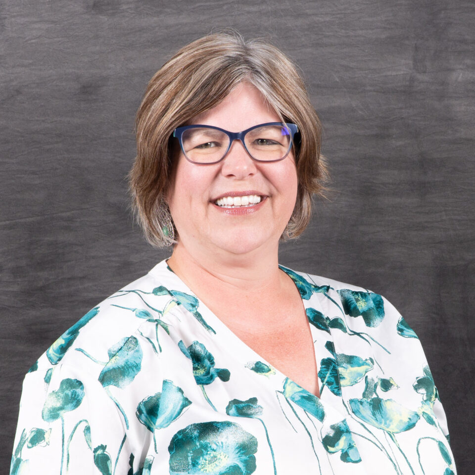 headshot Lisa Grinde PhD
