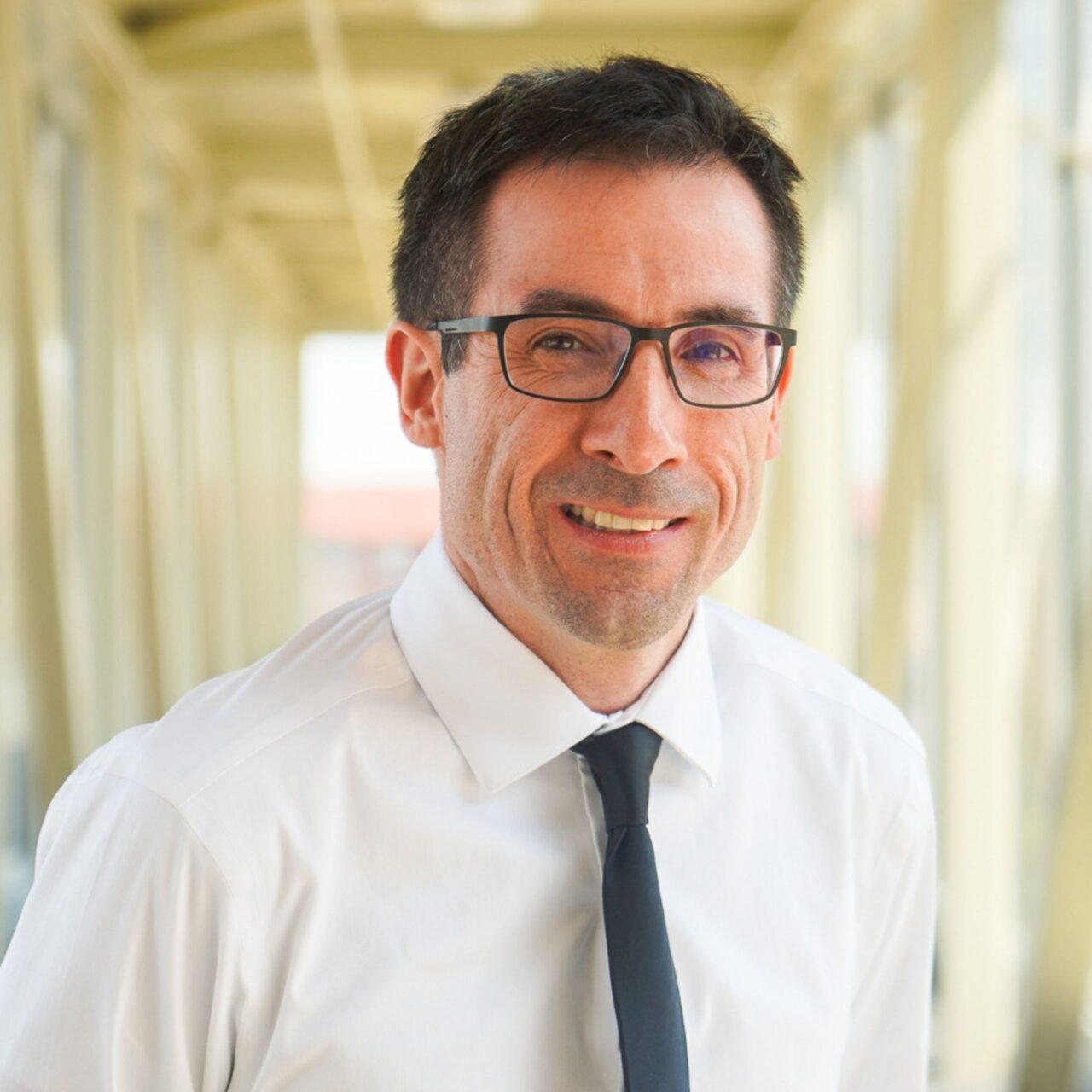 Headshot of Robbie Stran