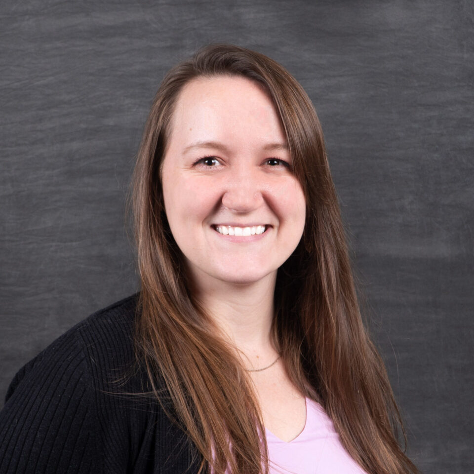 headshot Sharon Feld